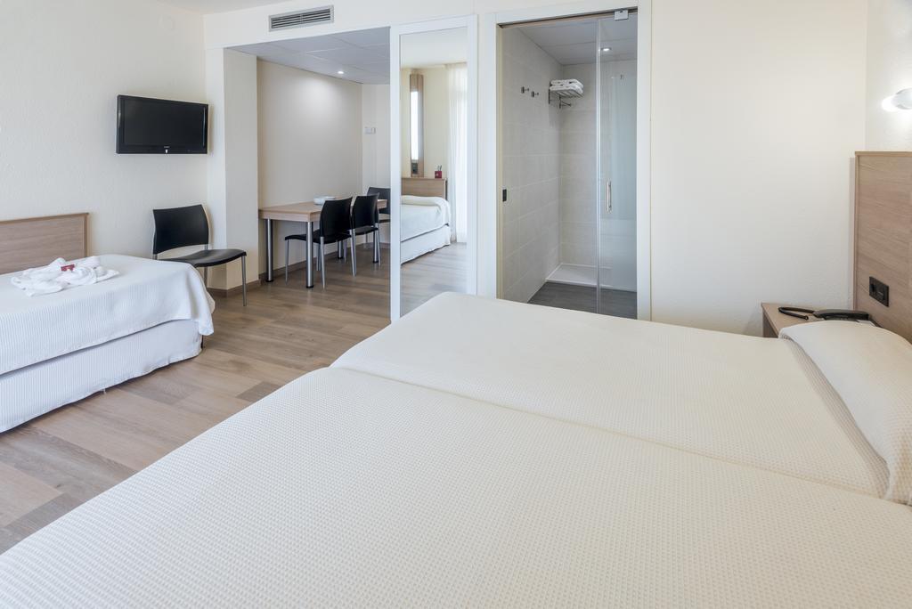 Aparthotel Marinada Salou Exteriör bild