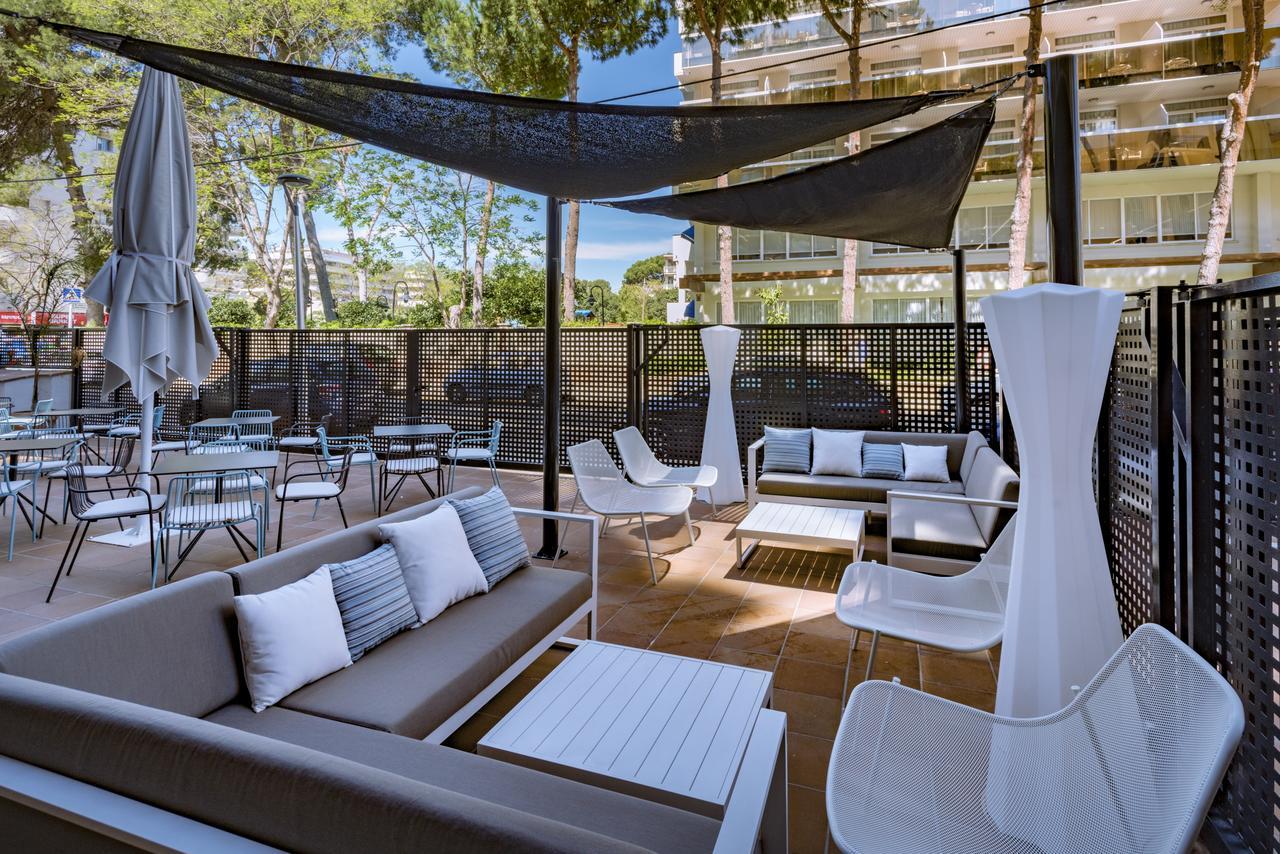 Aparthotel Marinada Salou Exteriör bild